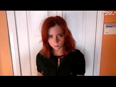 ❤️ Onye nche tara nwanyị mara mma ahụhụ maka ịkwatu ụlọ ahịa - Cum In Mouth ☑ Anal porn ❌️