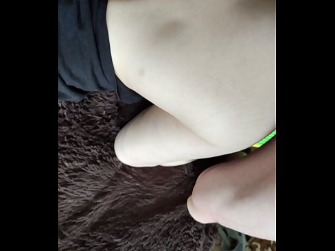 ❤️ Nwa agbọghọ Russia na-asụ ude n'ụlọ gbasara akụkụ 2 ☑ Anal porn ❌️